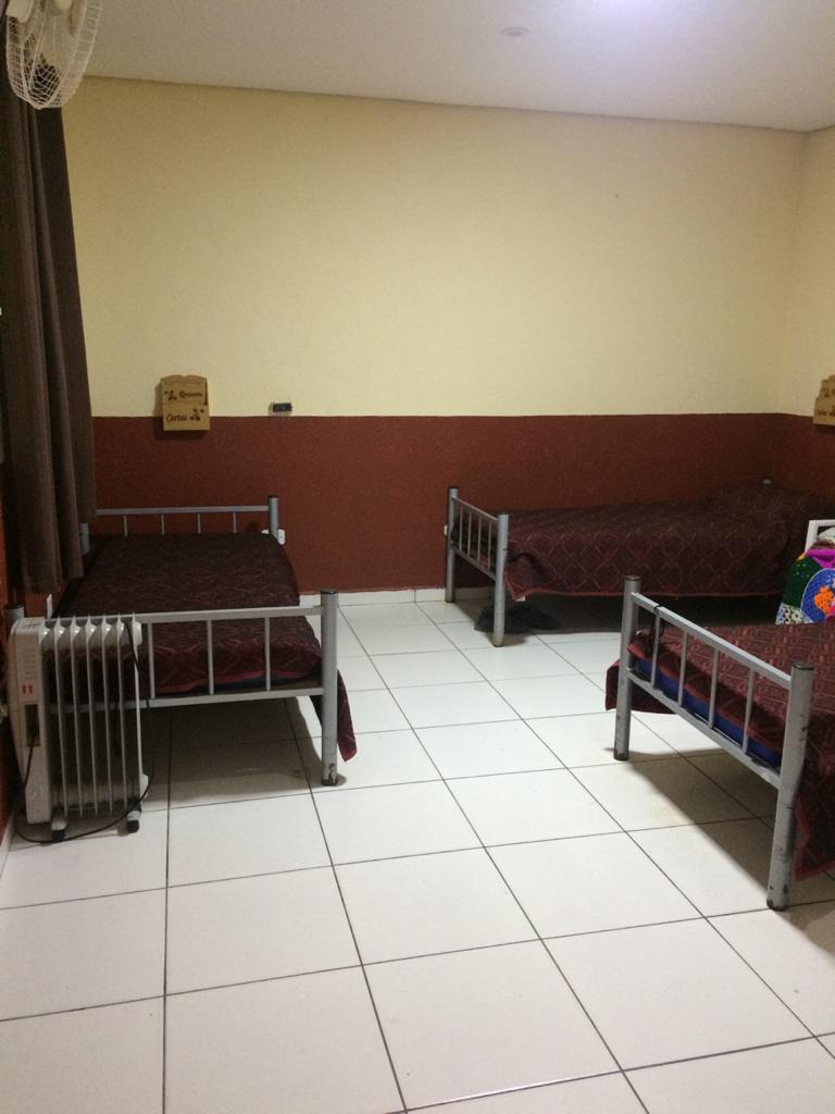 Quarto compartilhado amplo